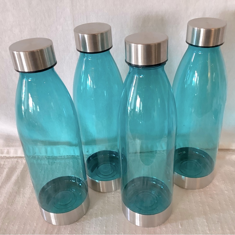 Party favors set 4 aqua blue 22oz water bottles for vinyl stickers/letter paint
